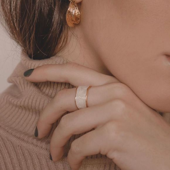 CLOSING SALE! 18K Gold Plated Adjustable Shimmery Ring - Picture 7 of 13